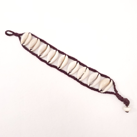 Seashell Bracelet Braided with Burgundy Thread - Picture 3 of 5